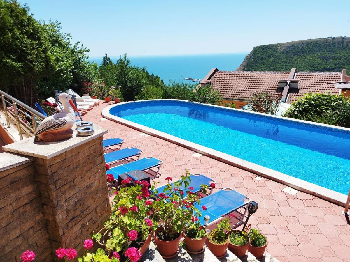 Green, Quiet And Beautiful 1 Appartement Kavarna Buitenkant foto