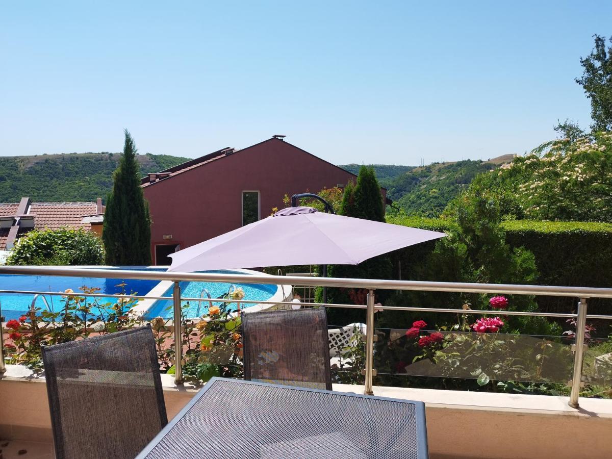 Green, Quiet And Beautiful 1 Appartement Kavarna Buitenkant foto