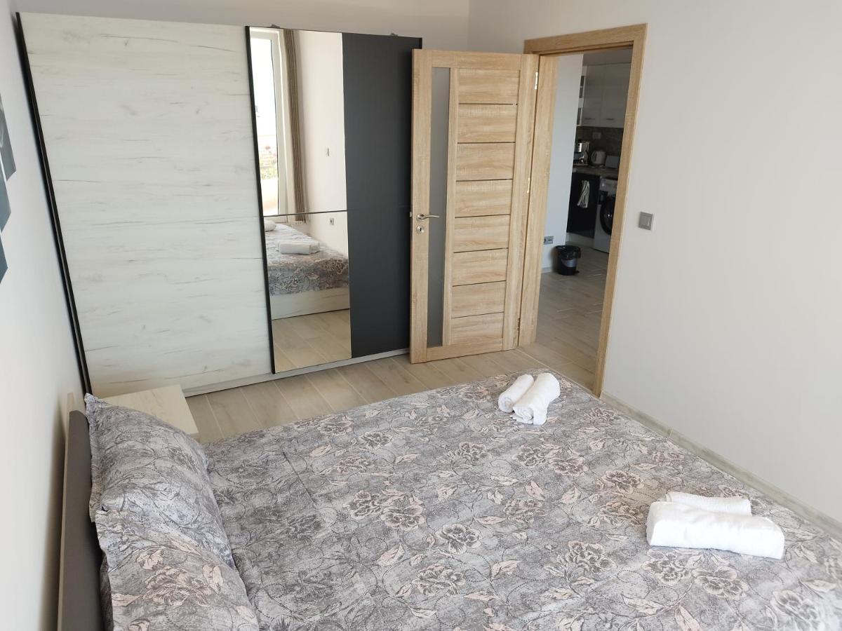 Green, Quiet And Beautiful 1 Appartement Kavarna Buitenkant foto