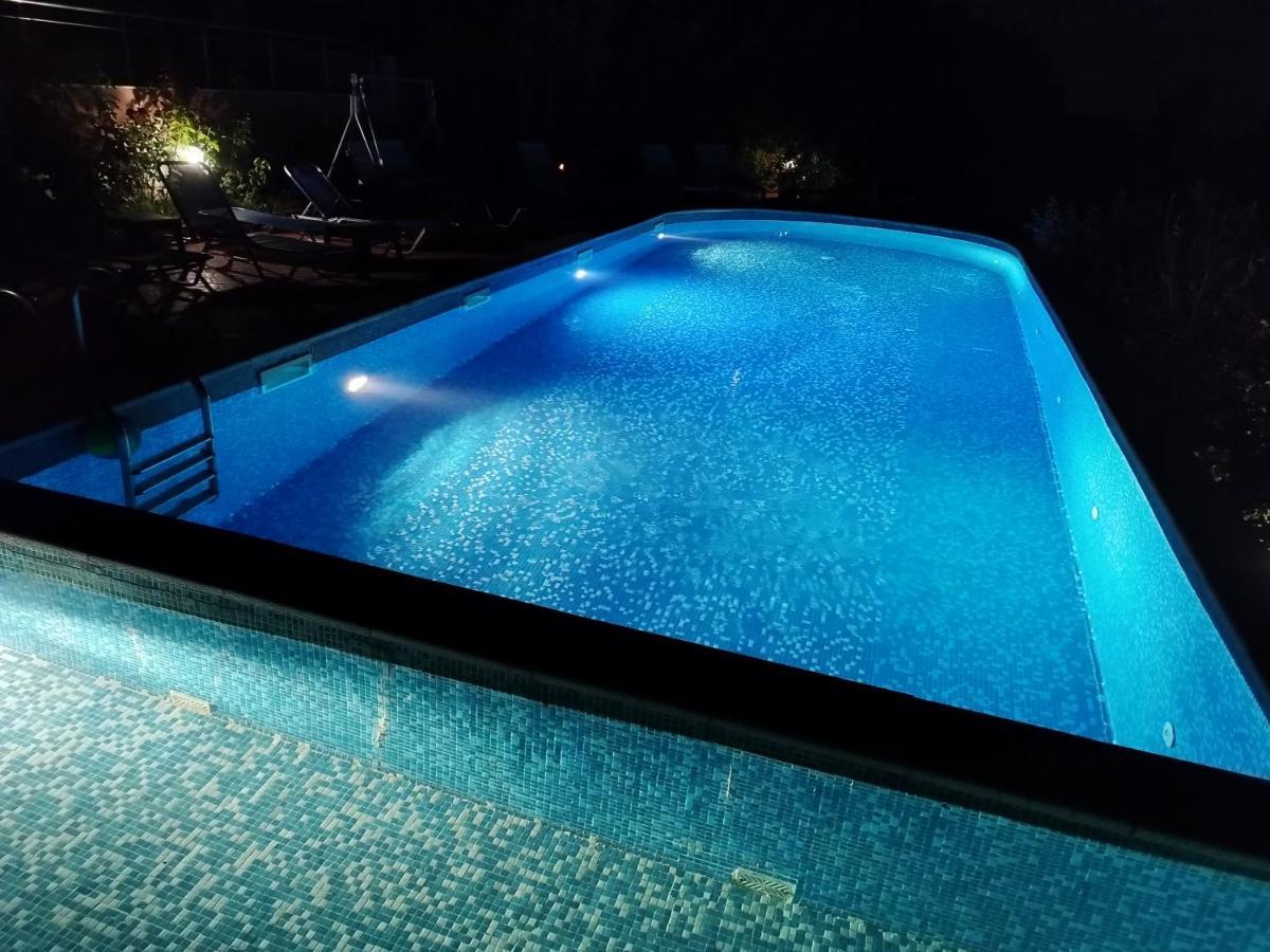 Green, Quiet And Beautiful 1 Appartement Kavarna Buitenkant foto